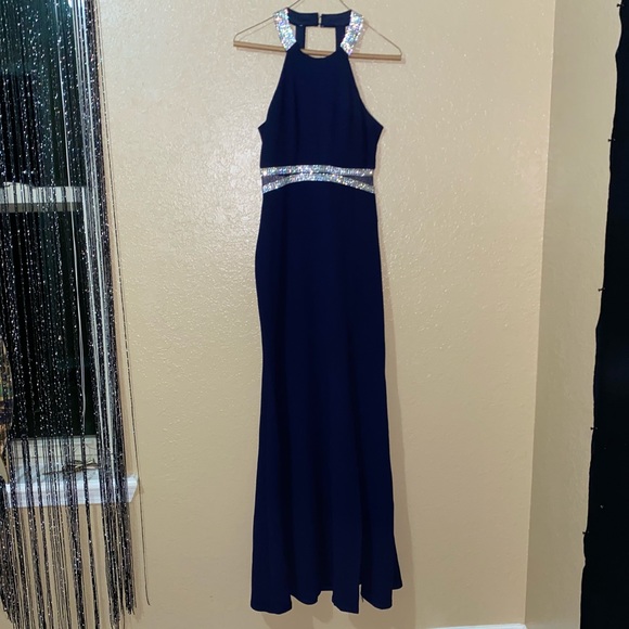 Curvy Ballgown - Picture 2 of 5